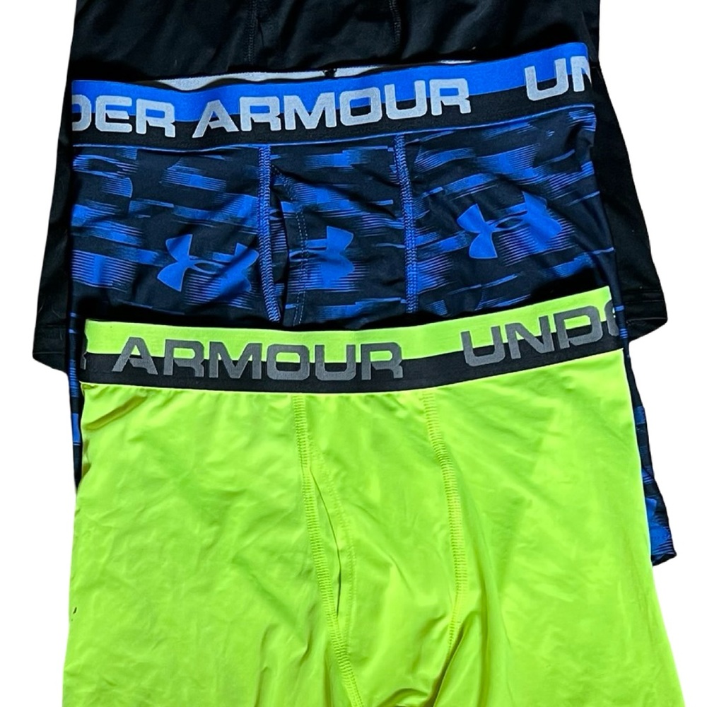 3 Pairs Under Armour Briefs Size Youth Large